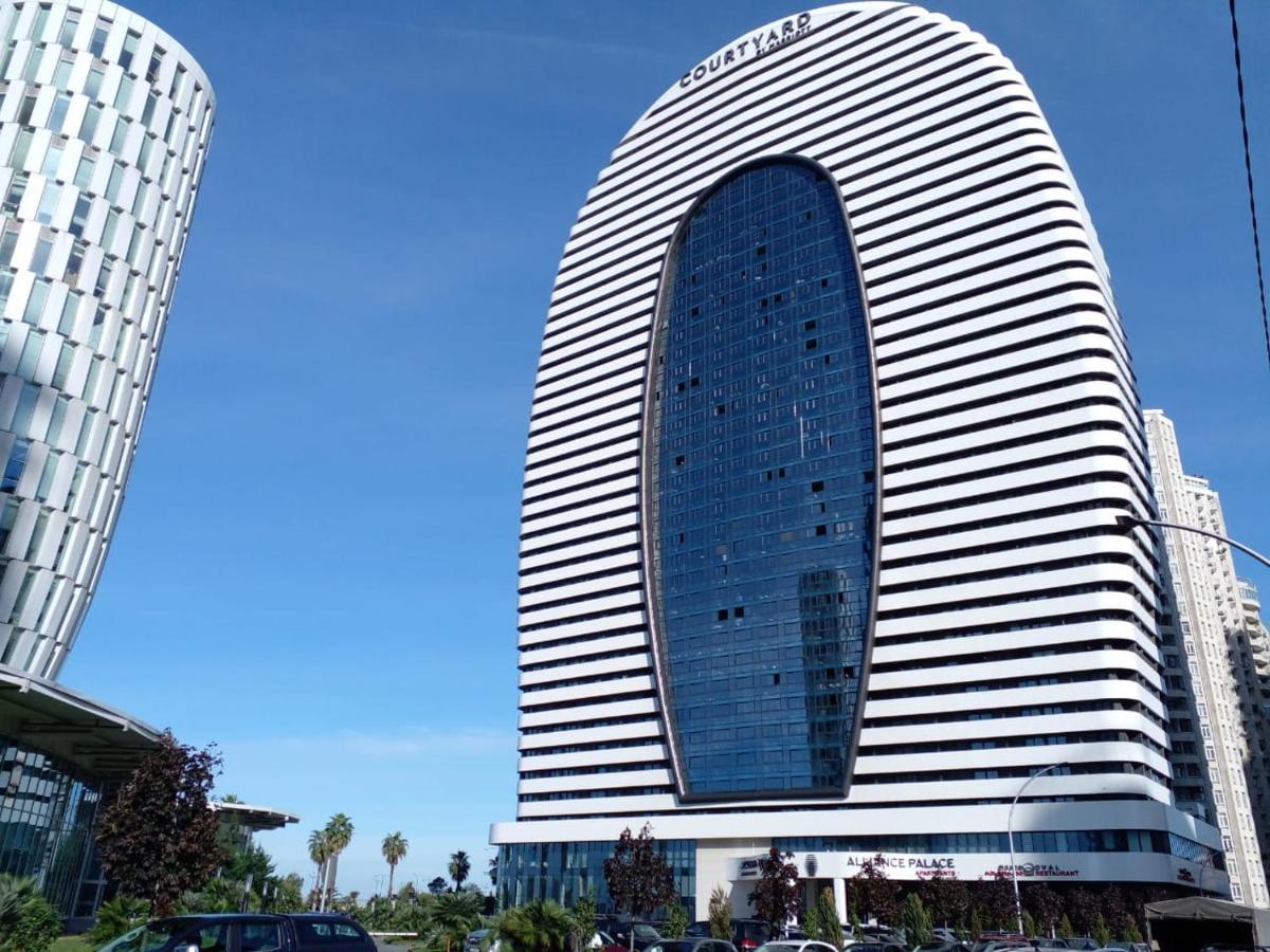Aphrodite Apartments บาทูมิ ภายนอก รูปภาพ