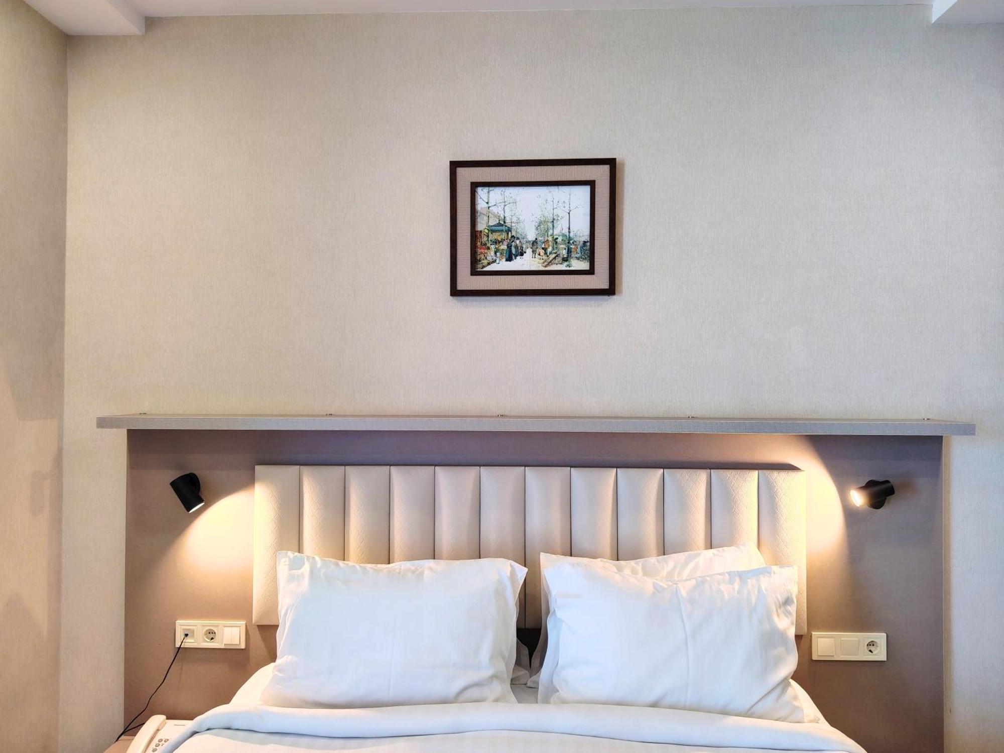 Aphrodite Apartments บาทูมิ ภายนอก รูปภาพ
